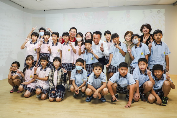 「家鄉百問」進駐展廳！鹿草鄉公所推互動科技展覽