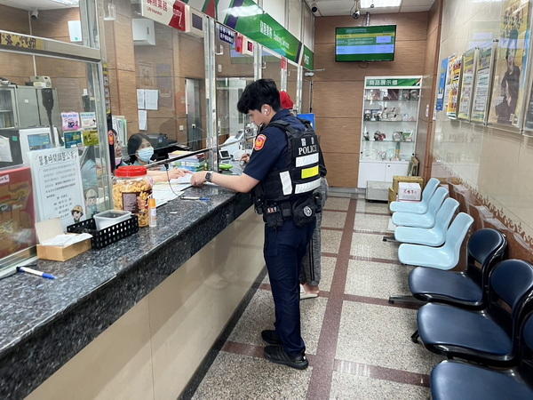 老翁險遭假冒親友詐騙 蘇警即時攔阻