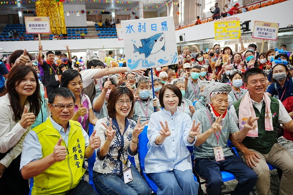 屏東縣日照運動會潮州高中登場 超過500位長輩齊聚展現活力