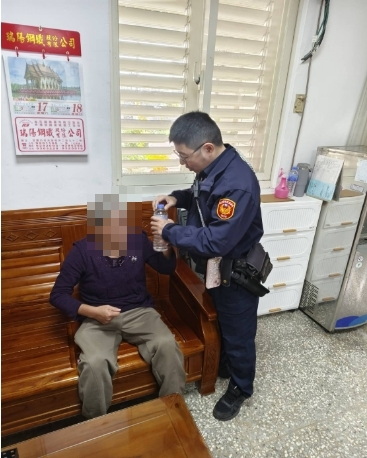 弱勢婦迷途徘徊街頭 宜暖警協助返家