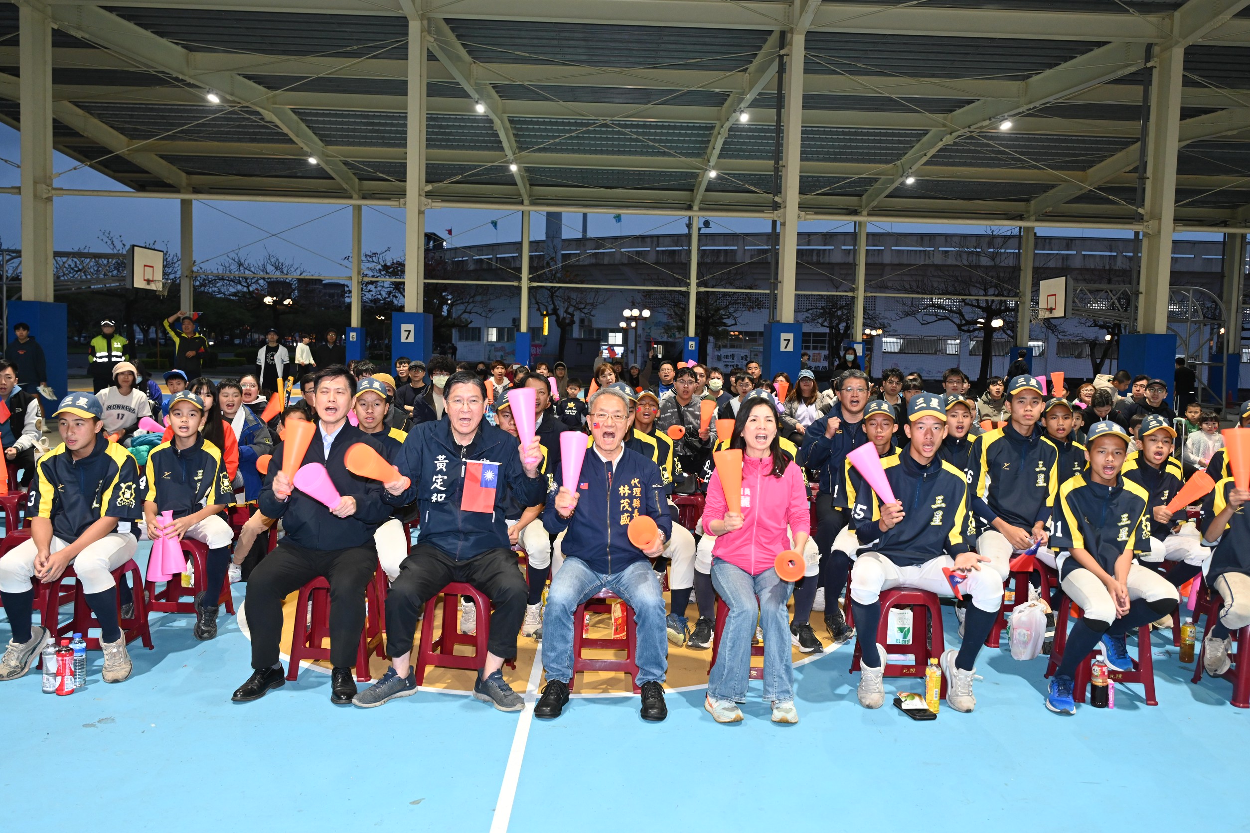 力挺中華隊！宜蘭縣政府直播WBC臺日大戰代理縣長林茂盛與鄉親熱血應援