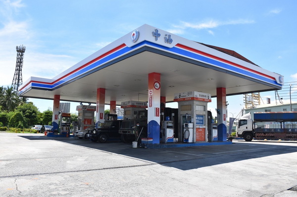 因應國際油價仍處相對高檔 維持美伊戰爭專案平穩機制 3/30-4/5國內汽、柴油...