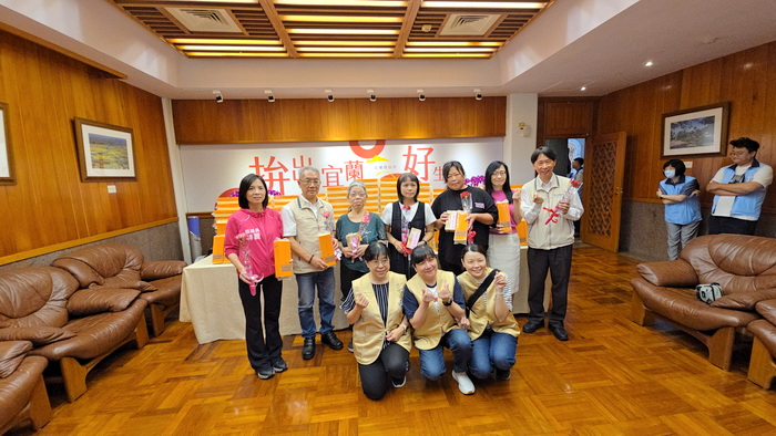 115年「道」出幸福‧「母」愛滿溢道家人文協會捐贈母親節蛋糕暨圓夢計畫分...