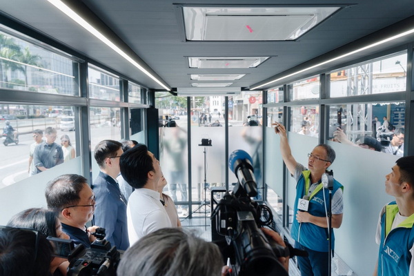 全臺首座戶外負壓式吸菸室啟用 蔣萬安:臺北邁向無菸城市新里程碑