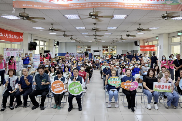端午送暖關懷街友 黃偉哲攜手民間團體傳遞溫暖