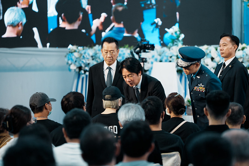 總統親頒褒揚令 表彰殉職空軍飛官盡忠職守與捍衛國土的忠勇精神