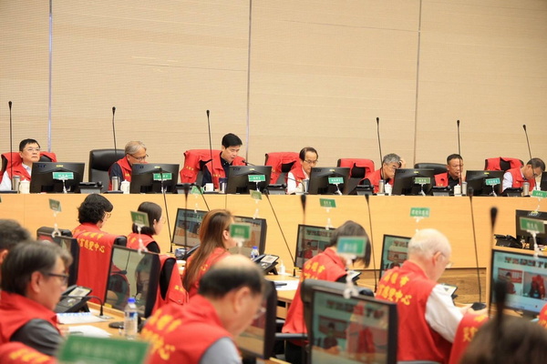 陳其邁主持豪雨災害應變中心第二次工作會議 向中央爭取農漁損全品項救助及受災戶補助