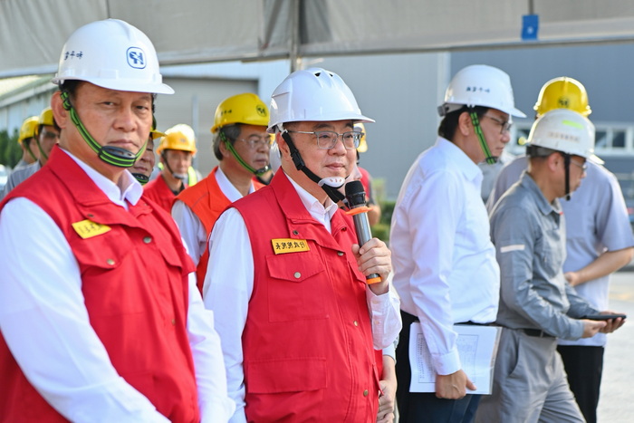 卓揆赴花蓮視導國家防災日和平港與和平電廠演練 內政部攜手經濟部打通「海陸救災走廊」
