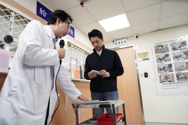 視察北市聯醫昆明防治中心毒品防治成效 蔣萬安：五大措施協助藥癮者走向...