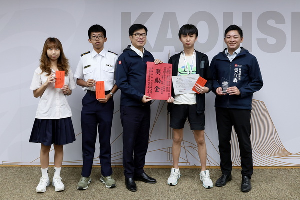 防疫實務與學術研究並進 陳其邁:持續強化高雄防疫與安全韌性